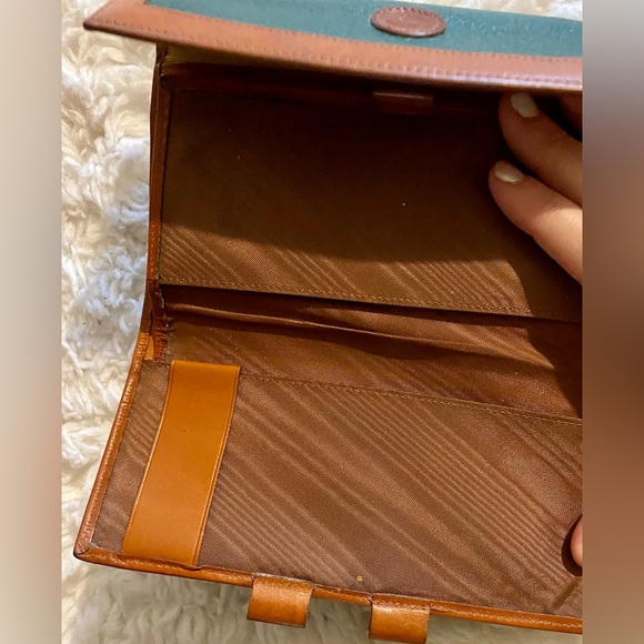 Vintage Dooney & Burke wallet - Picture 5 of 7